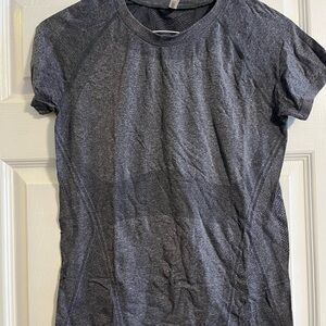 Athleta Momentum Seamless Heather Gray Tee